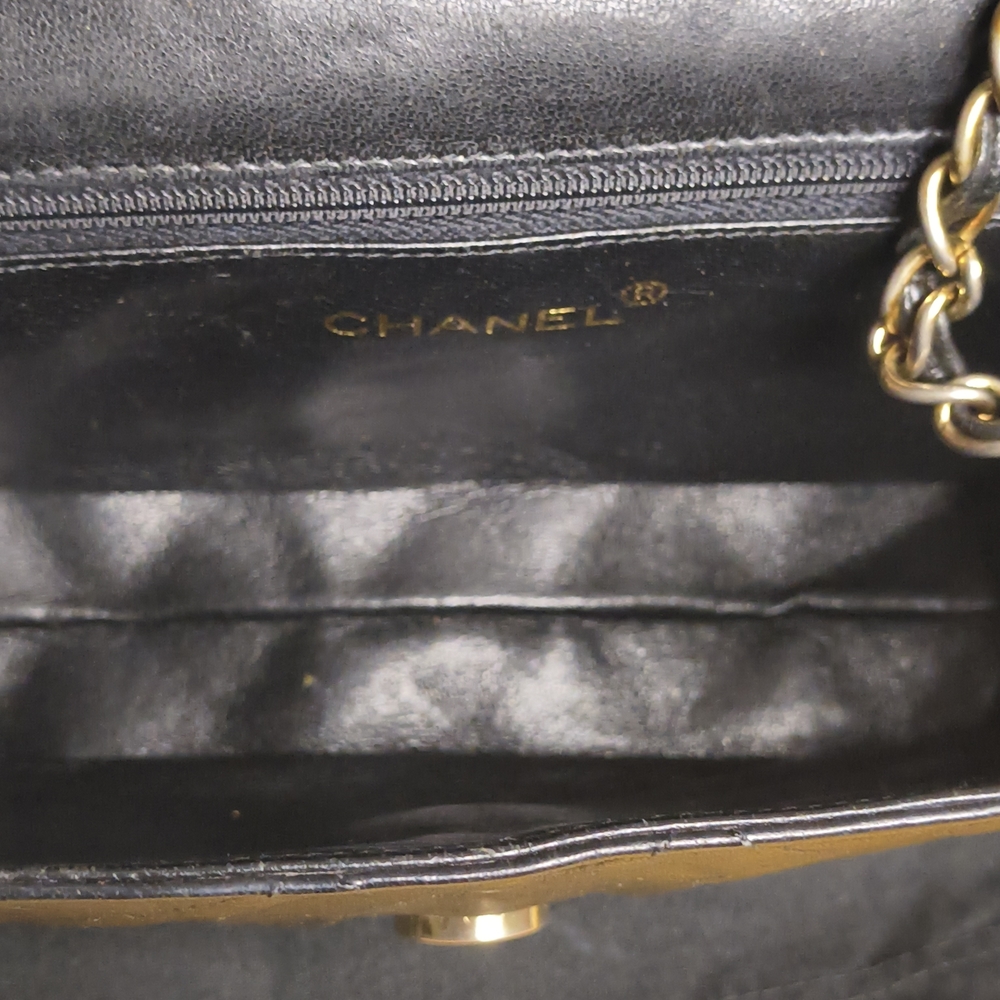 CHANEL Black Lambskin Quilted Flap Bag Tassel Chain W/ Sticker In Tact Vintage - Picture 4 of 14